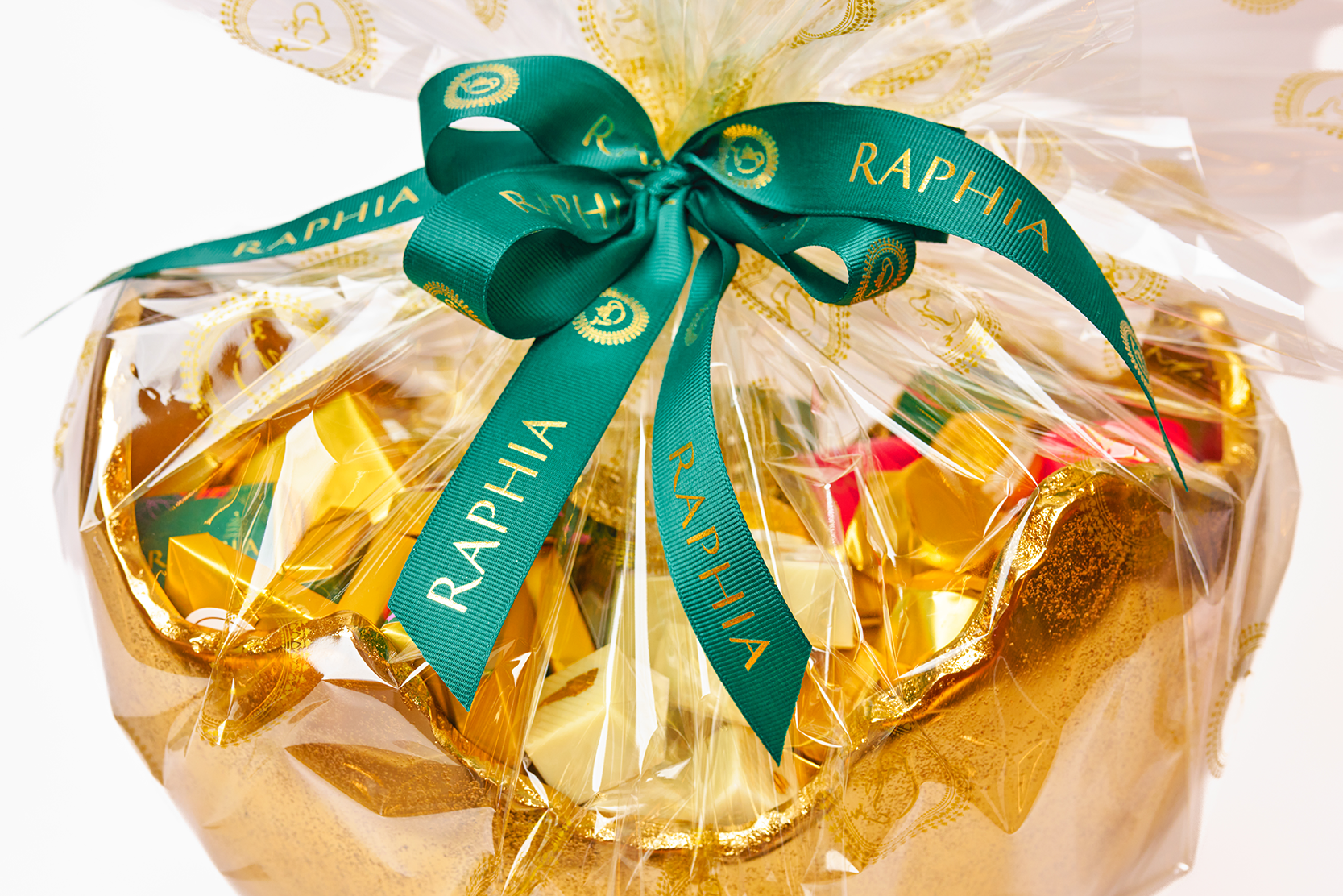 Raphia Christmas: A Festive Journey Through Moroccan Magic